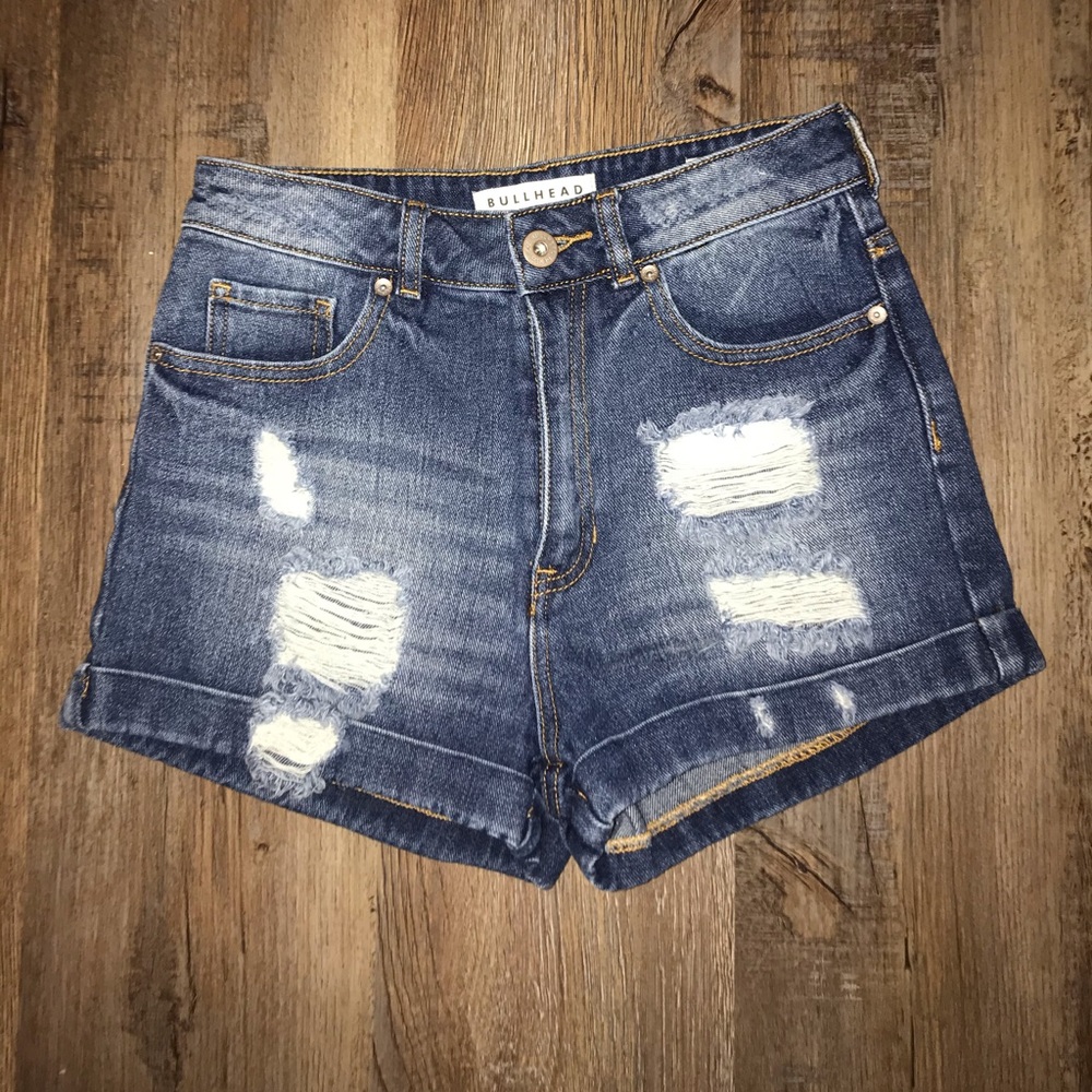 Bullhead high waisted shorts